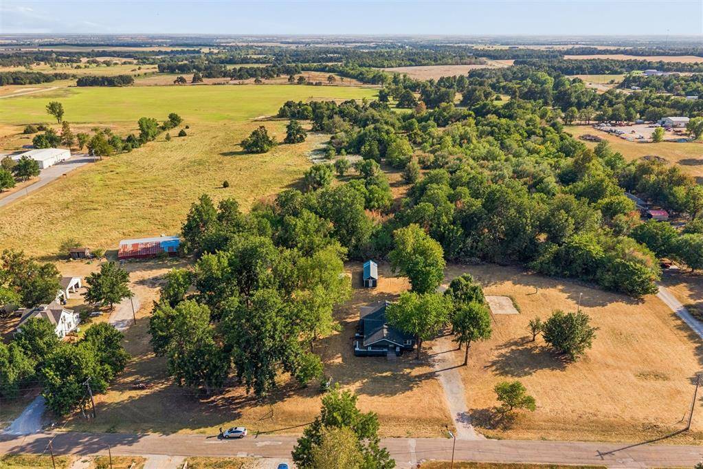 E Van Buren ST, Crescent, OK 73028