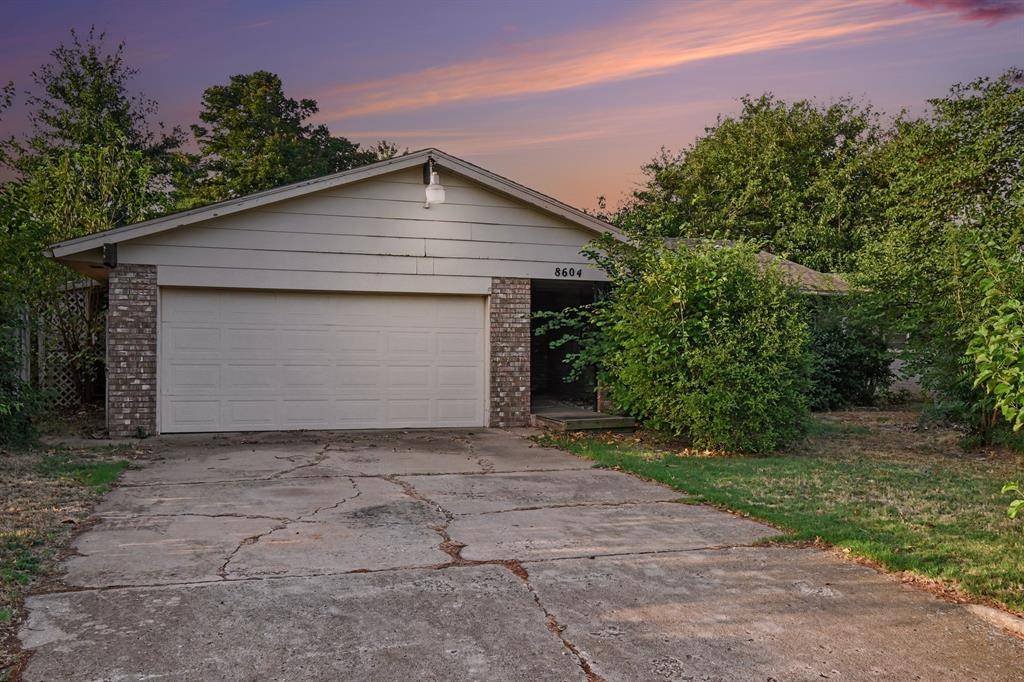 8604 NW 91st ST, Oklahoma City, OK 73132