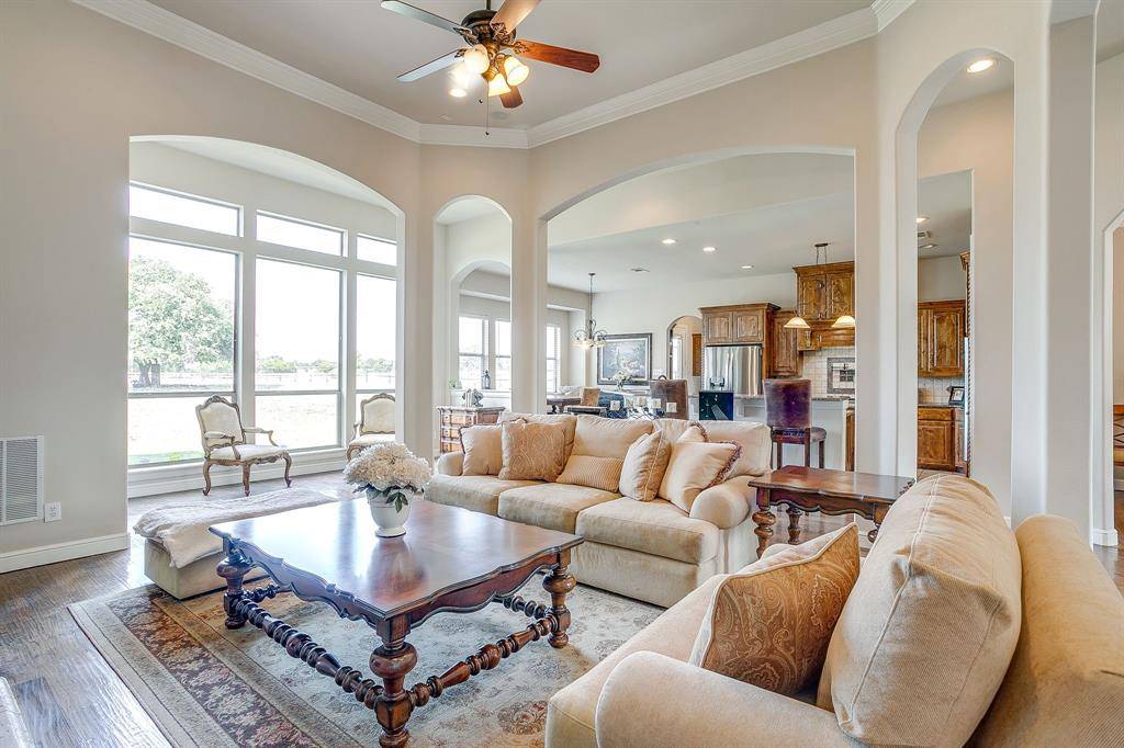 13041 Stacey Valley Drive, Azle, TX 76020