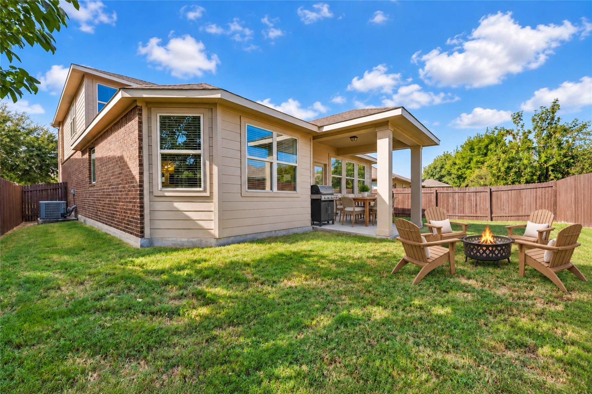 140 Brockston DR, Buda, TX 78610