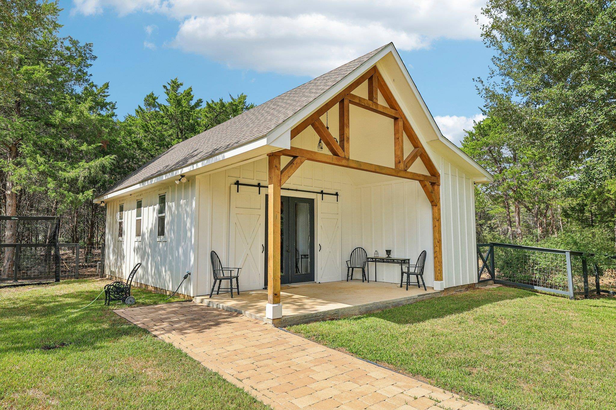 3199 County Road 103, Paige, TX 78659