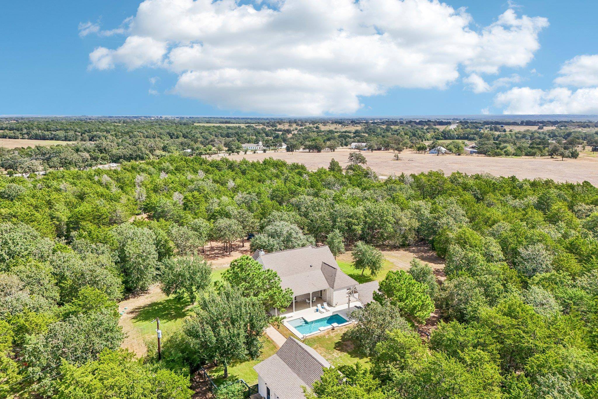 3199 County Road 103, Paige, TX 78659