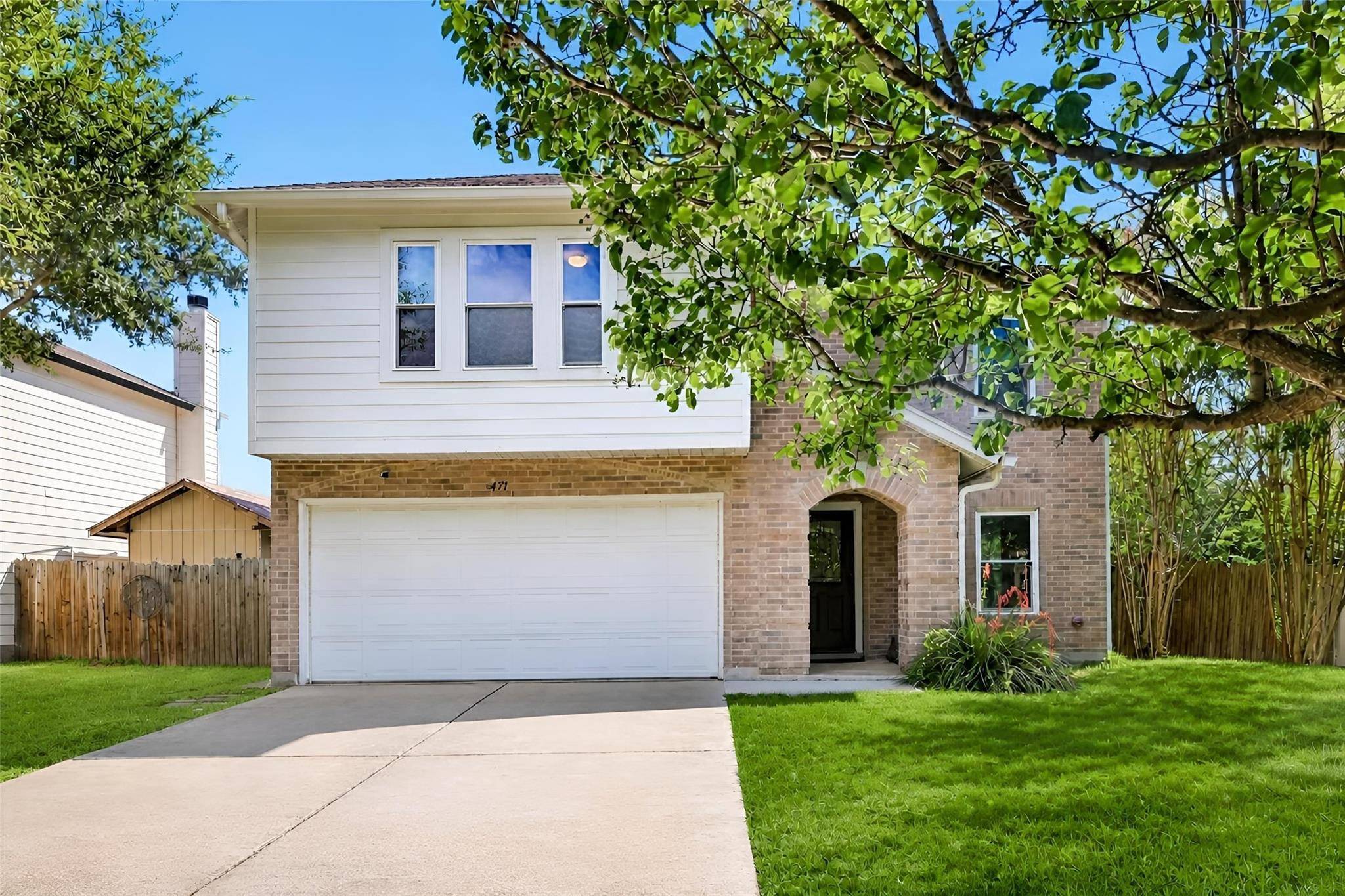 471 Thicket LN, Kyle, TX 78640