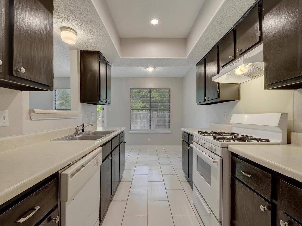 9203 Kempler DR #A, Austin, TX 78748