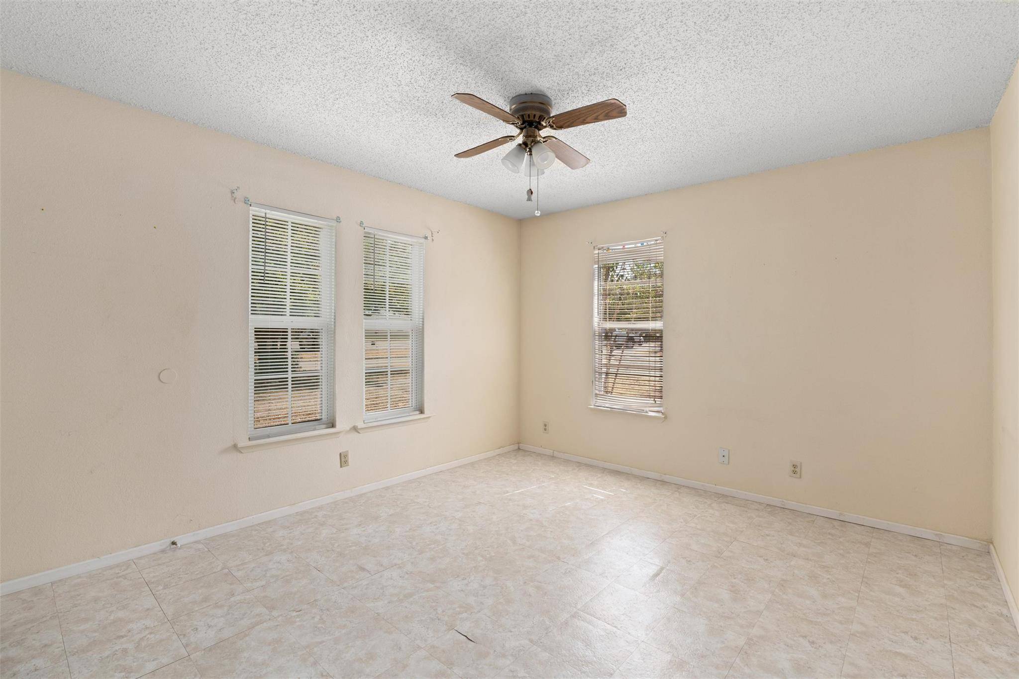1102 Carlin CV, Round Rock, TX 78681