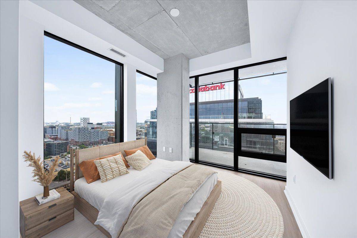 284 King ST E #2202, Toronto C08, ON M5A 1K4