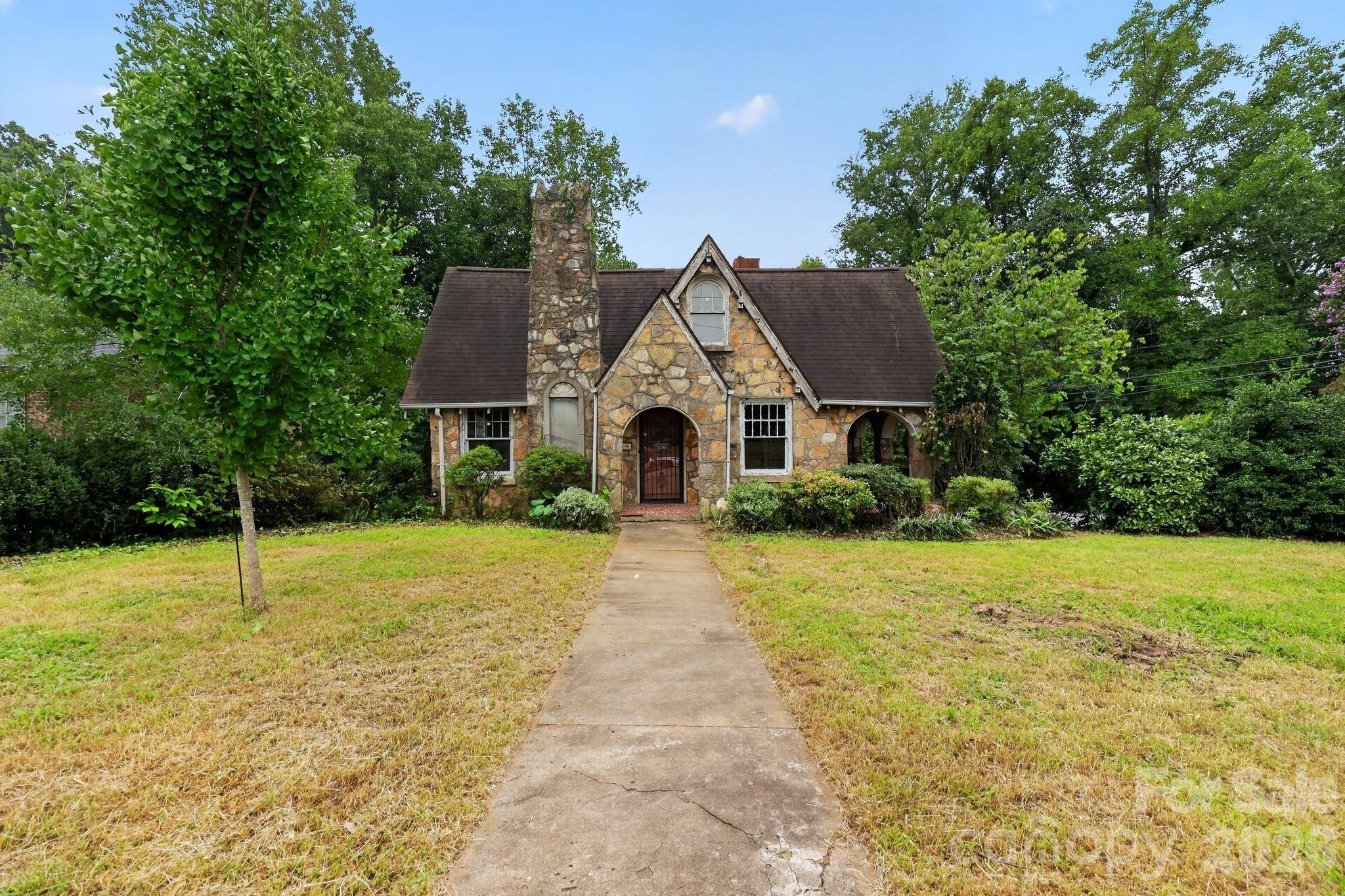 506 5th AVE SE, Hickory, NC 28602