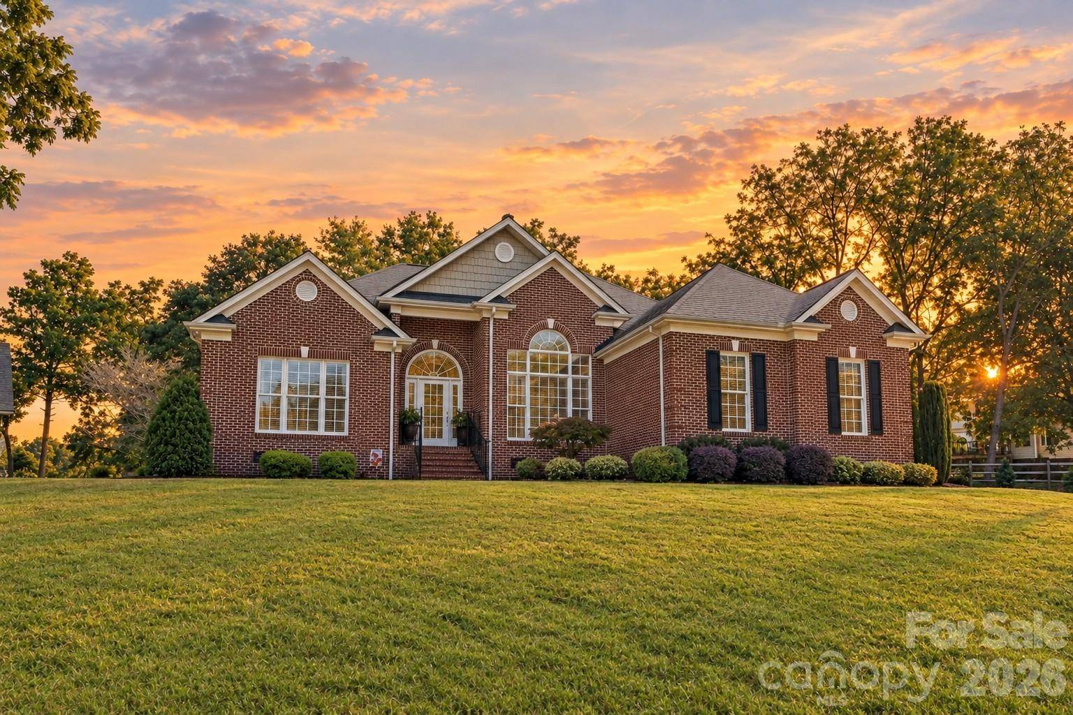 5125 WALNUT GROVE CT, Mount Holly, NC 28120