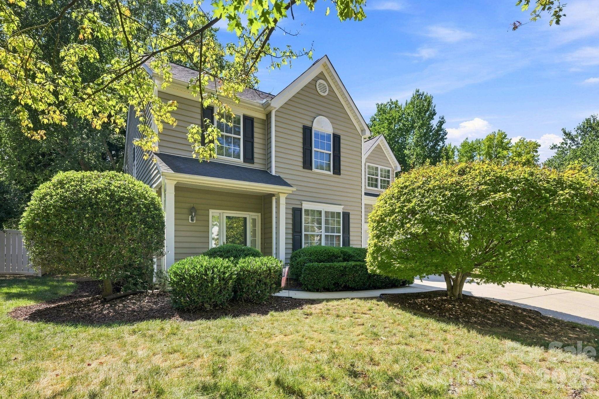 10018 Glencrest DR, Huntersville, NC 28078