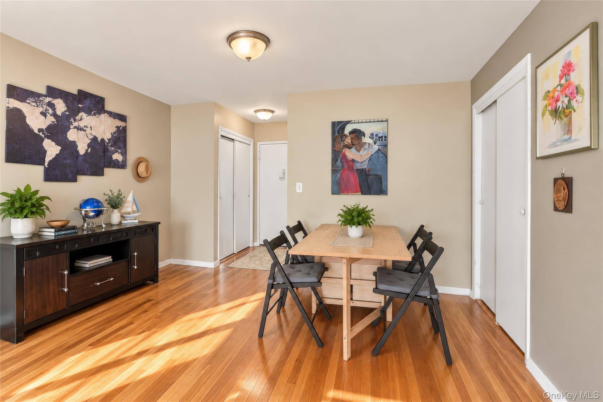 300 N Broadway #4M, Yonkers, NY 10701