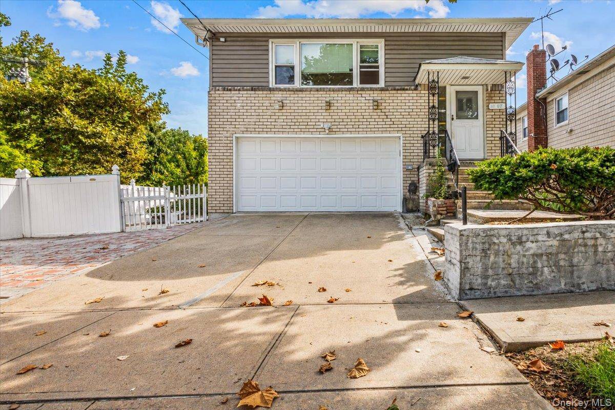 1107 137th ST, College Point, NY 11356