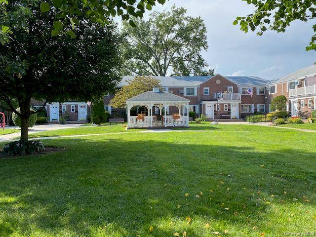 255-21 74th AVE #H-1, Glen Oaks, NY 11004