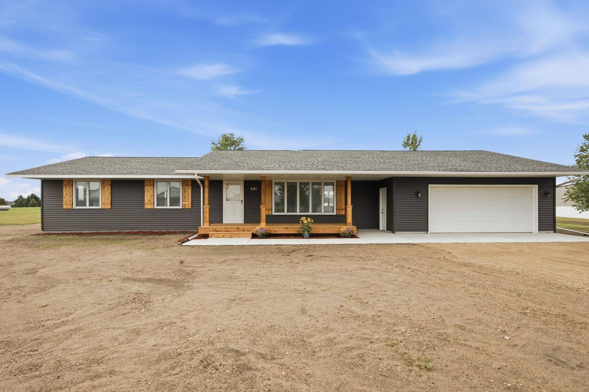 431 Karen CT, Darwin, MN 55324
