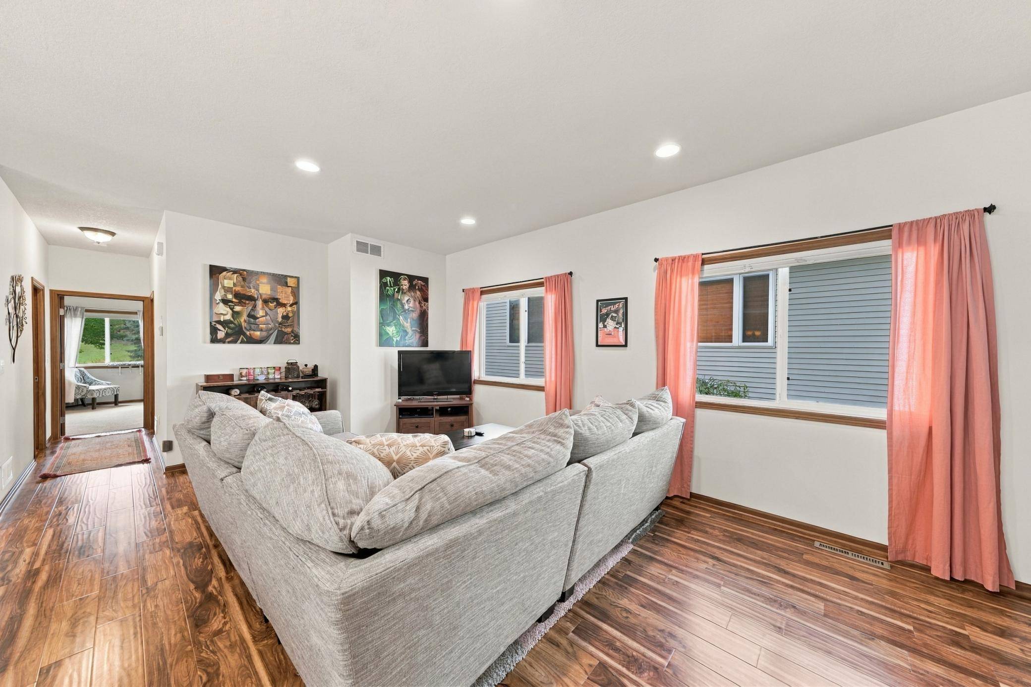 3806 Meadowview WAY, Saint Bonifacius, MN 55375
