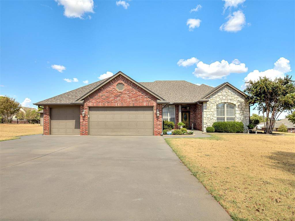 7903 Scotch LN, Tuttle, OK 73089