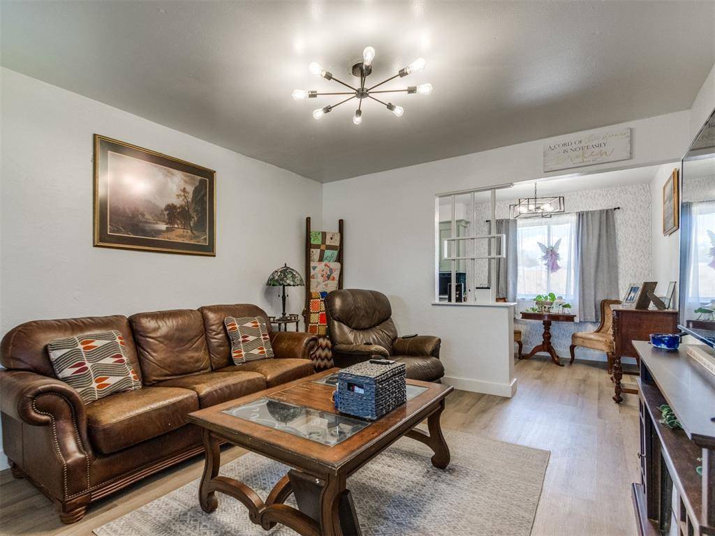 907 SW 3rd ST, Oklahoma City, OK 73160