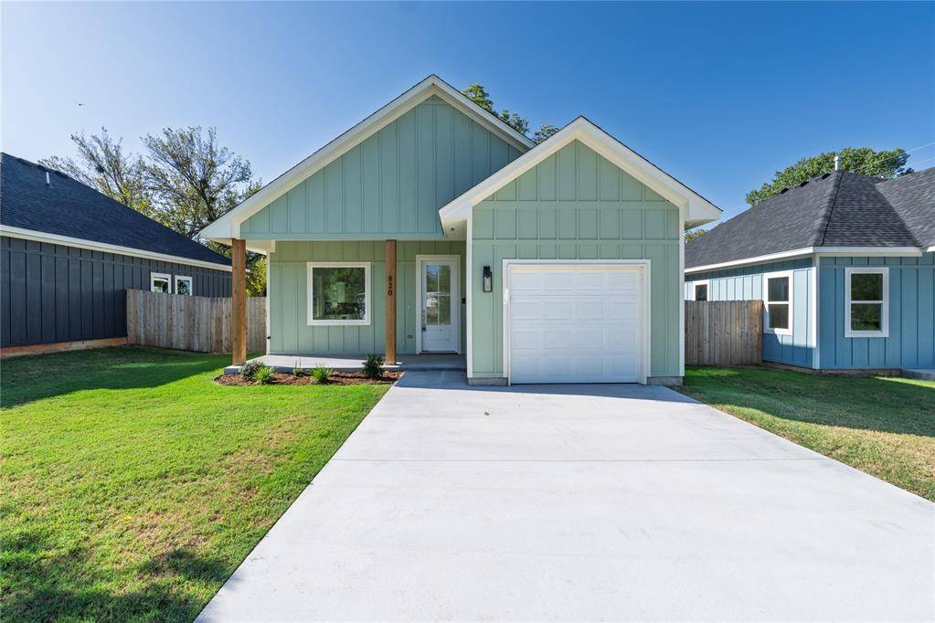 820 W Locust ST, Tecumseh, OK 74873