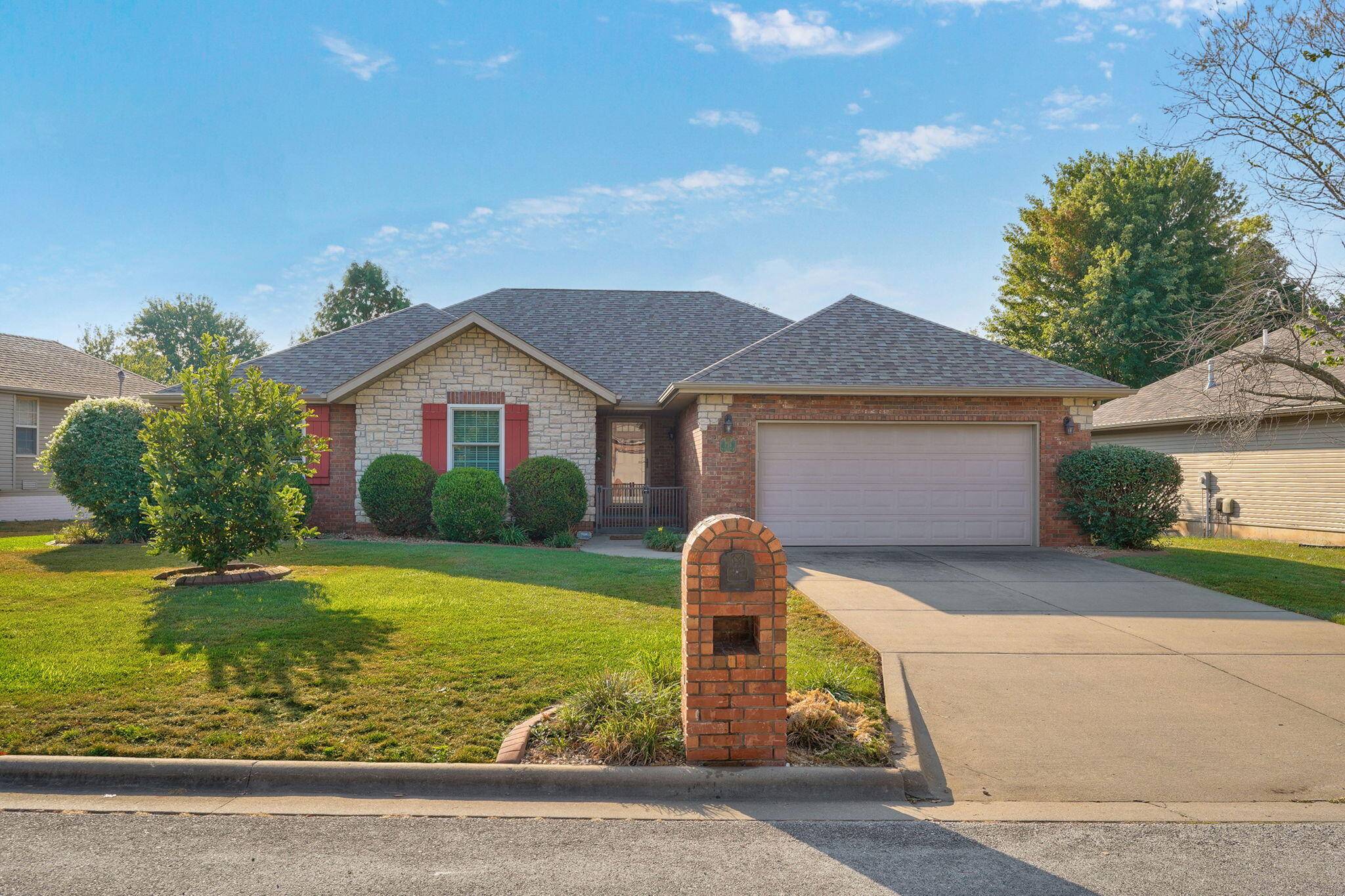 736 N Allison ST, Nixa, MO 65714