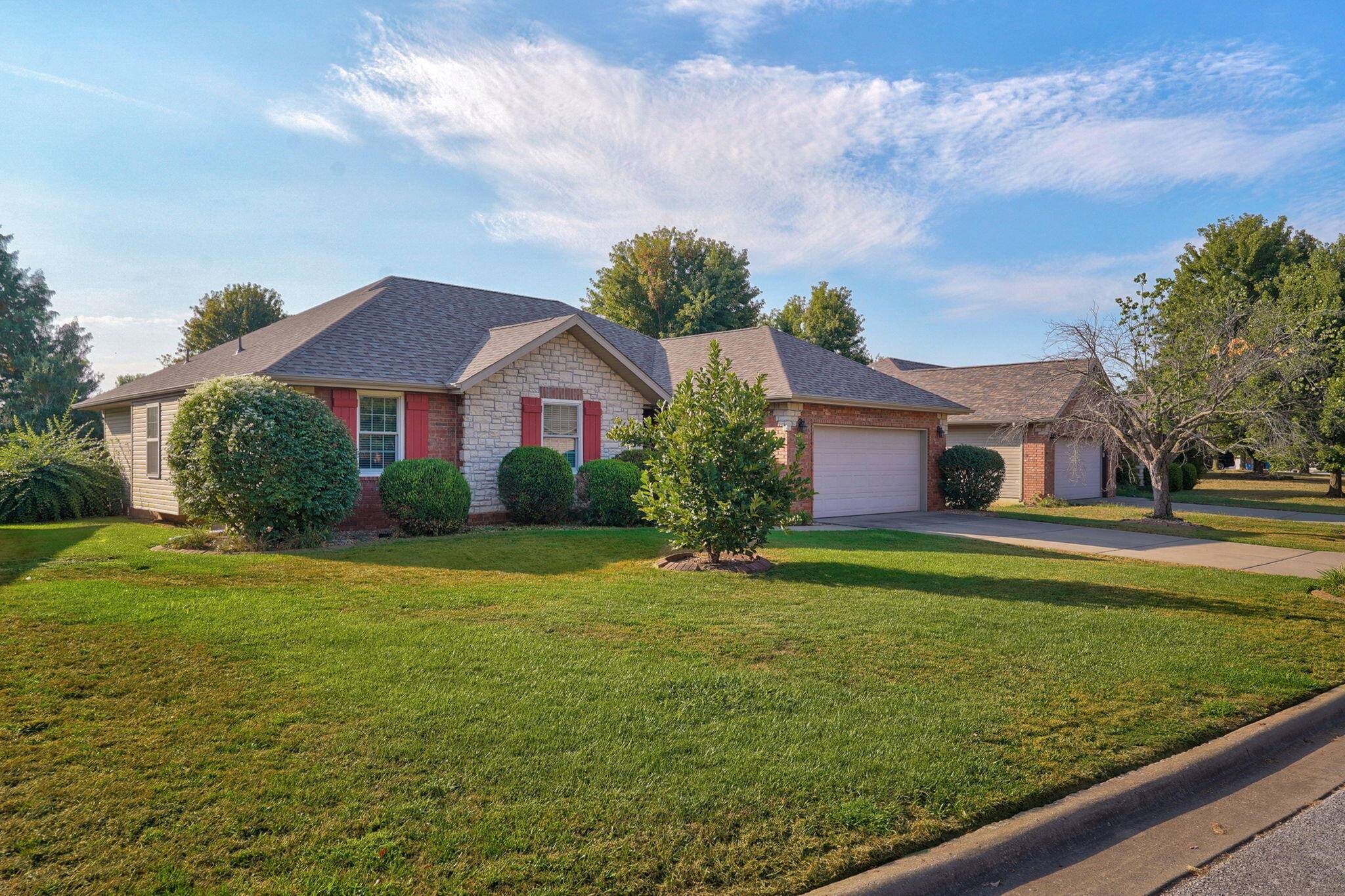 736 N Allison ST, Nixa, MO 65714