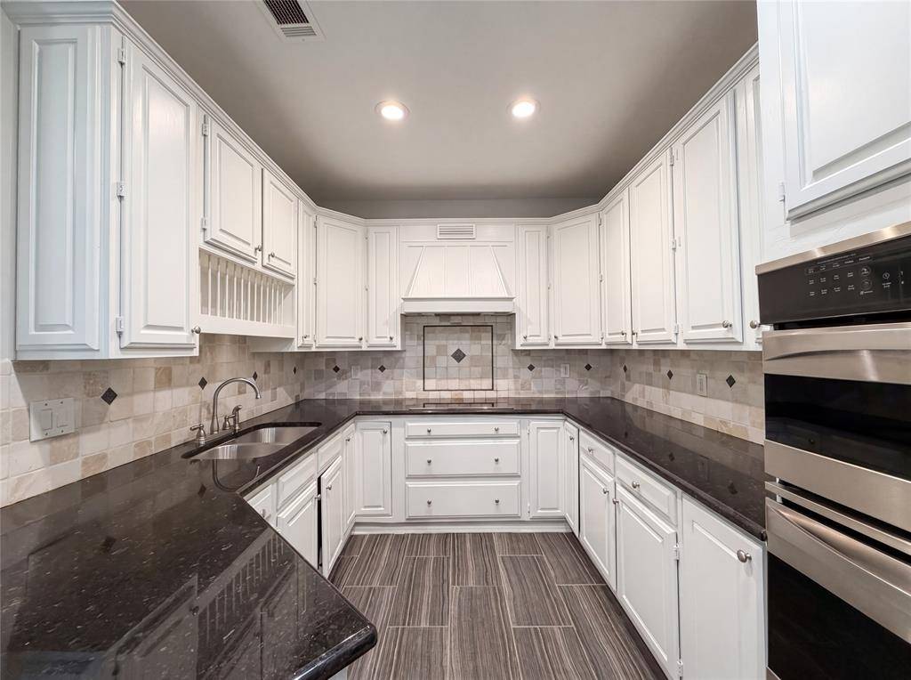 7707 Windmere Court, Irving, TX 75063