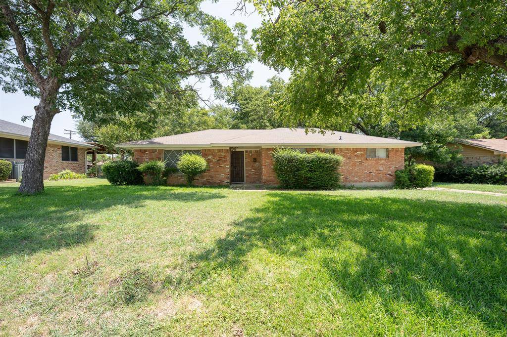 614 N Young Boulevard, Desoto, TX 75115
