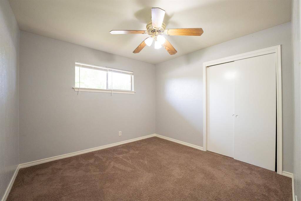 614 N Young Boulevard, Desoto, TX 75115