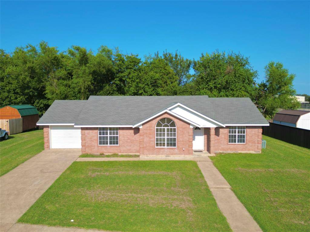2001 Solomon Drive, Commerce, TX 75428