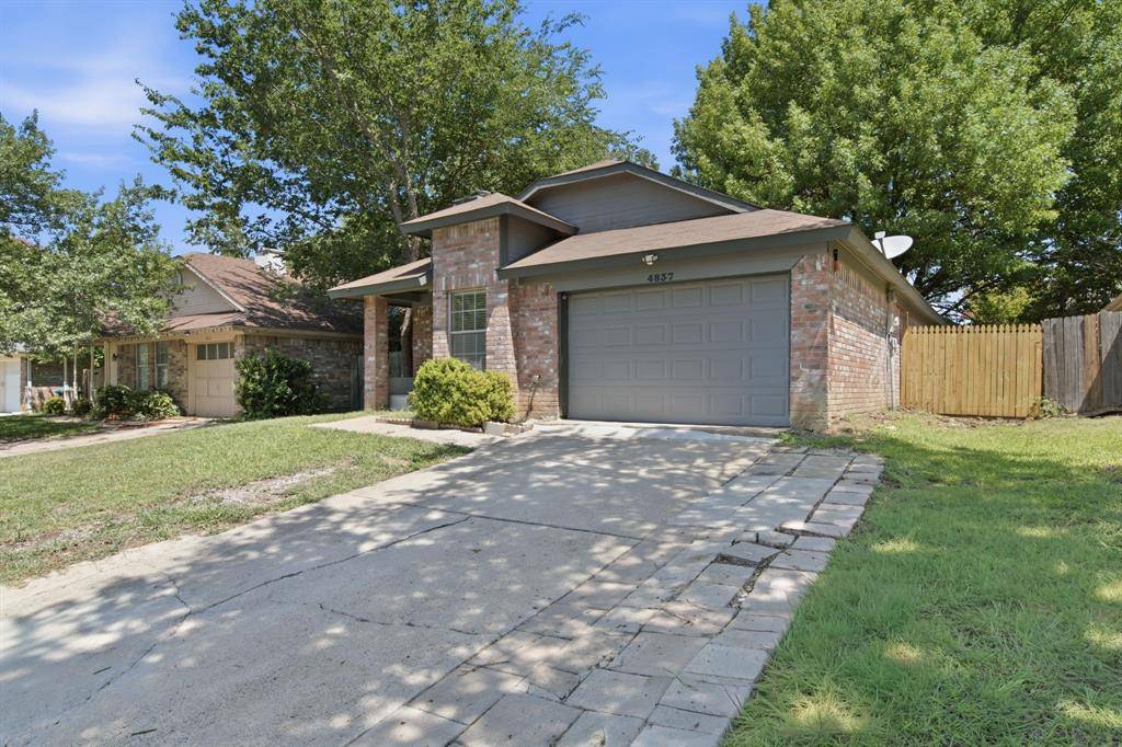 4837 Thistledown Drive, Fort Worth, TX 76137