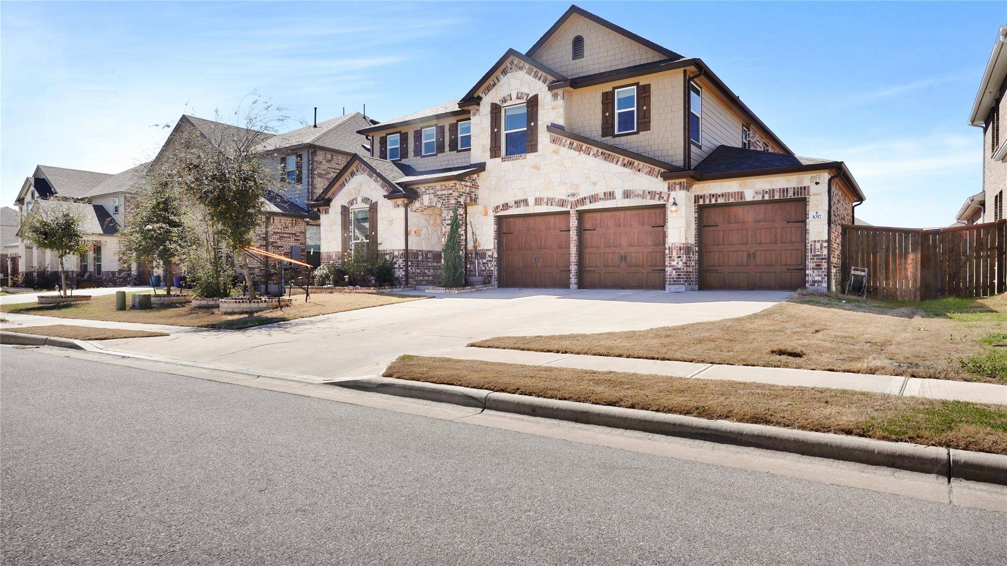1017 Plano LN, Leander, TX 78641