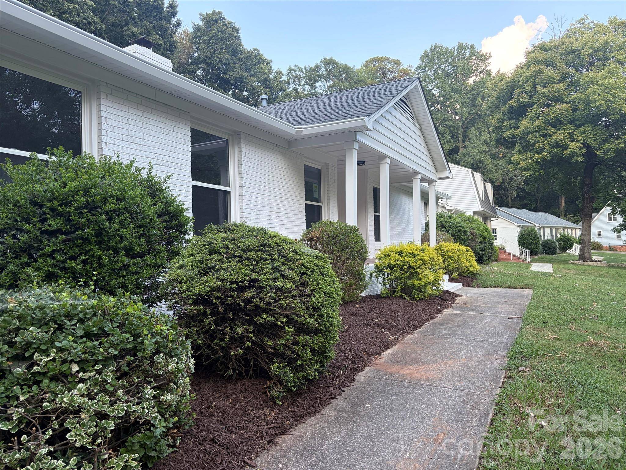 1236 Beechdale DR, Charlotte, NC 28212