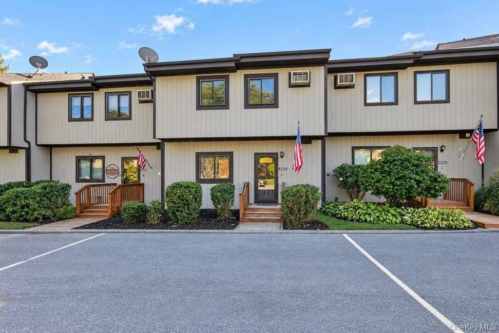 6103 Chelsea CV, Hopewell Junction, NY 12533