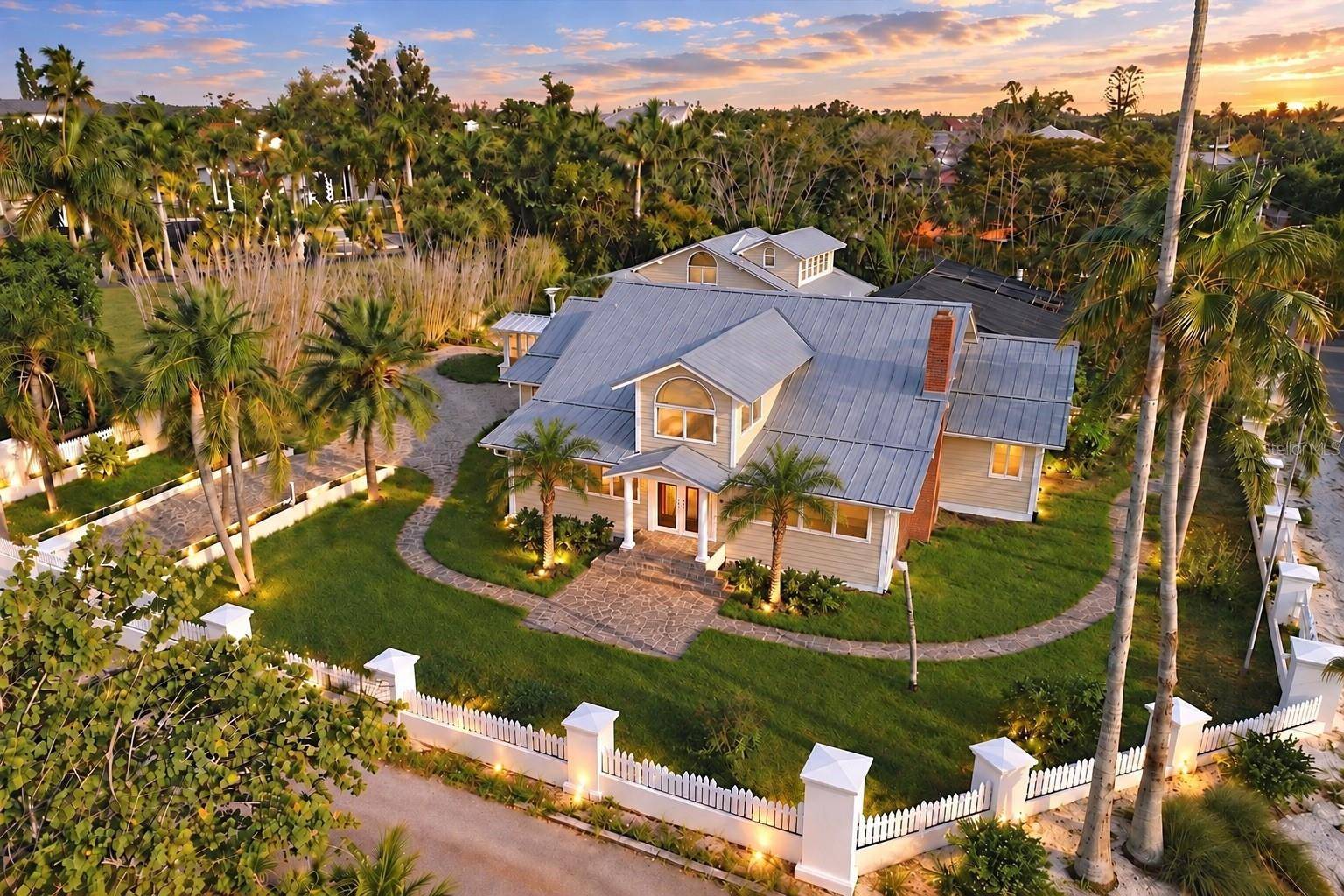 604 NORSOTA WAY, Sarasota, FL 34242