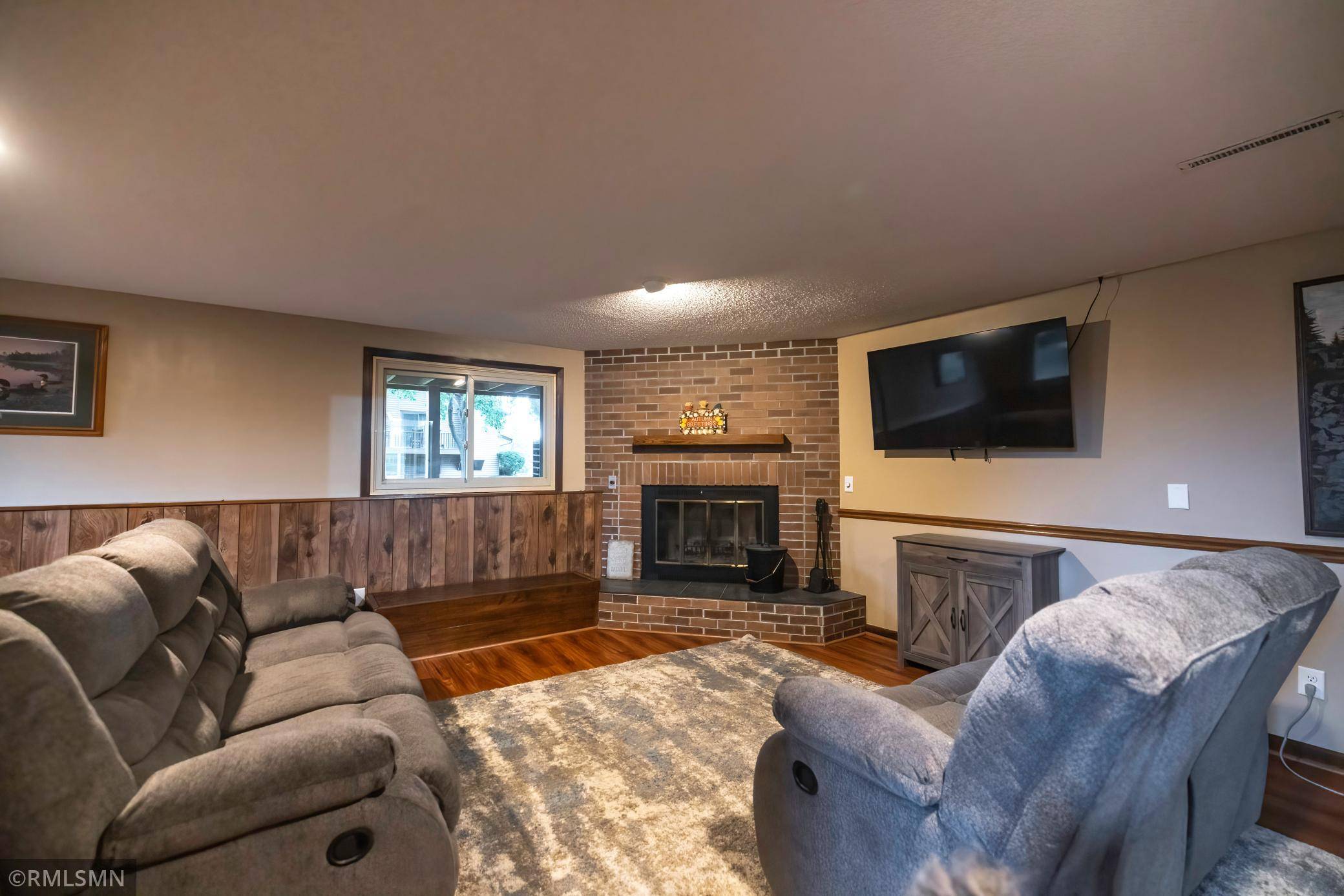 5107 148th ST W, Apple Valley, MN 55124