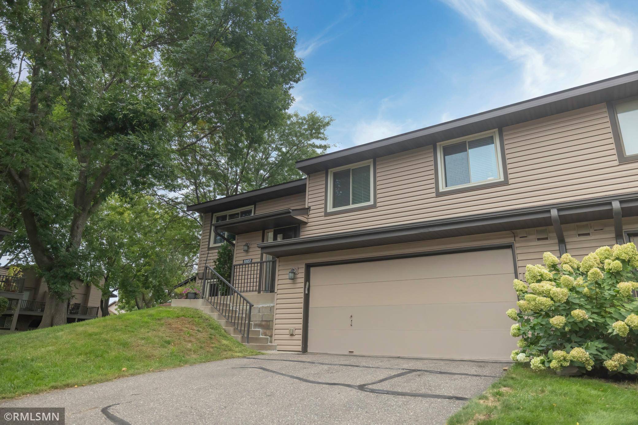 5107 148th ST W, Apple Valley, MN 55124