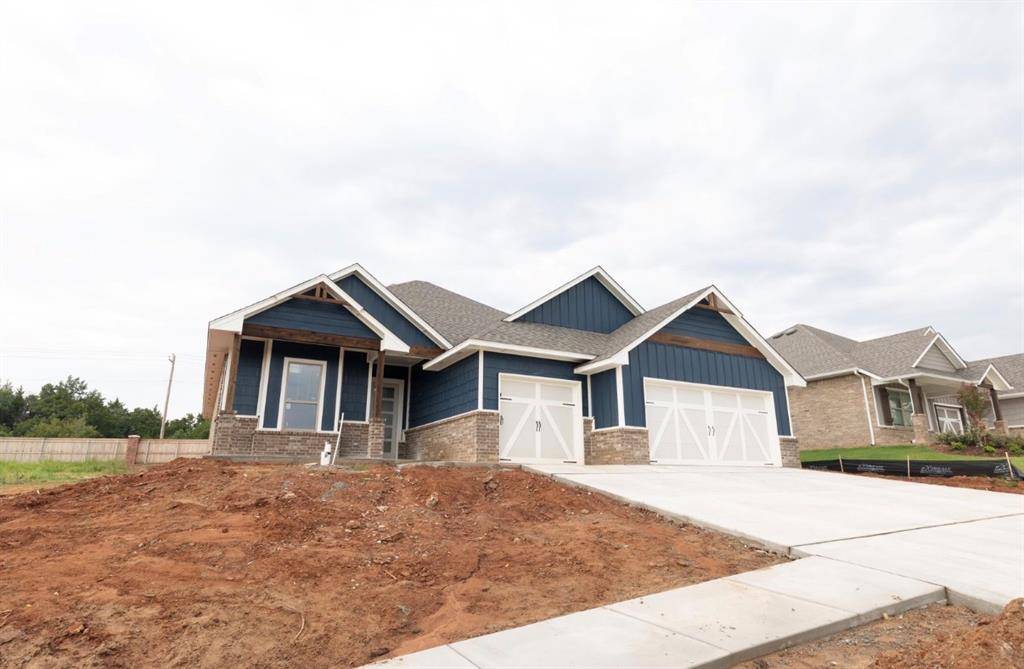 9001 Stark ST, Edmond, OK 73007