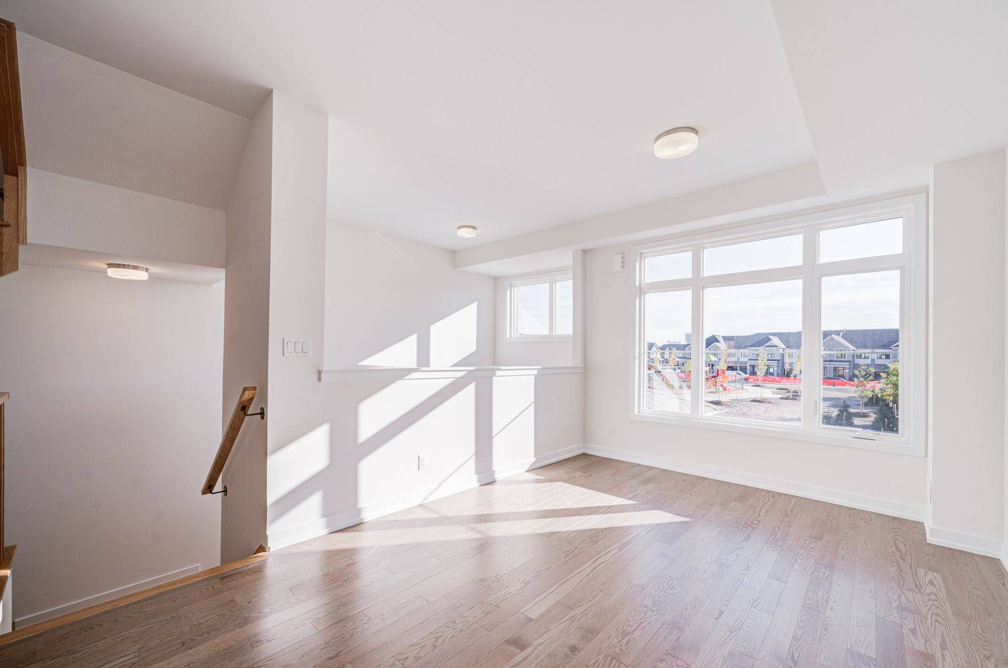 1174 Dartmouth CRES, Oakville, ON L6H 8C3
