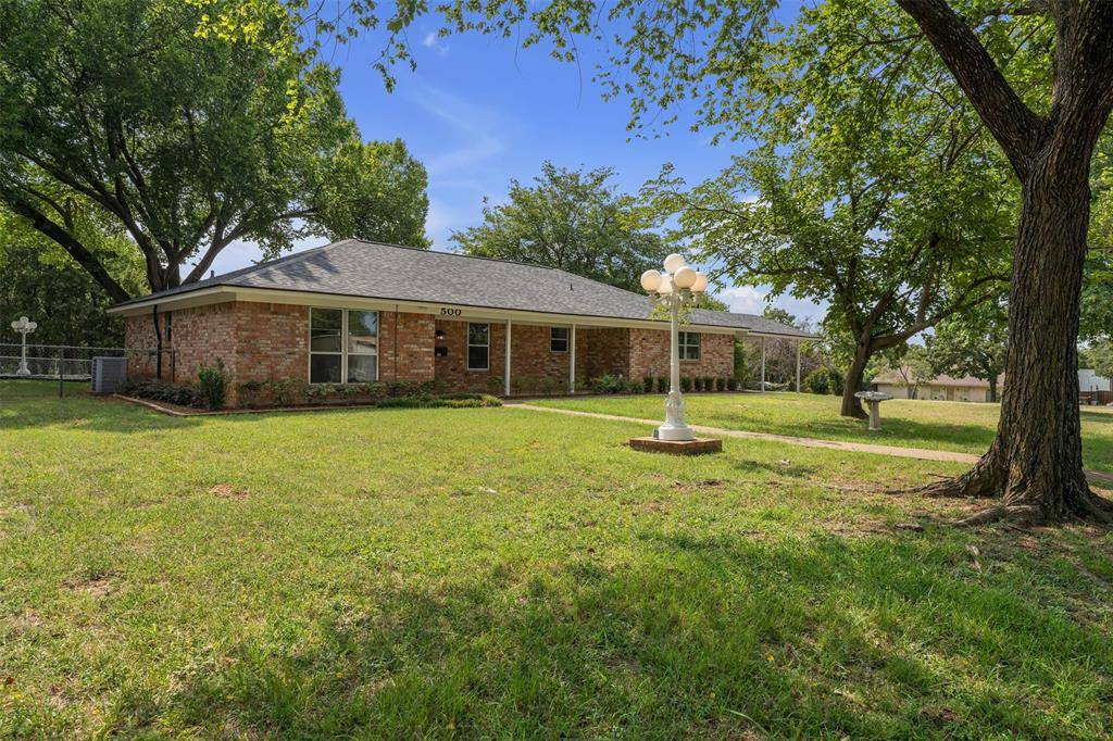 500 Curtis Road, Burleson, TX 76028