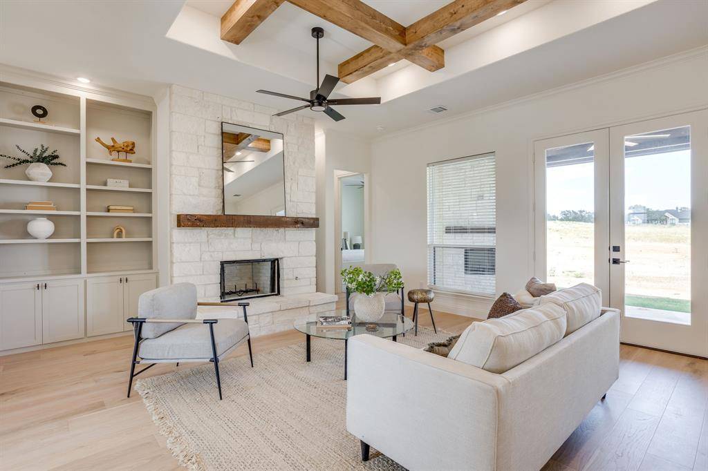 801 Zachary Michael Court, Springtown, TX 76082