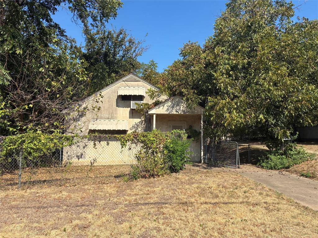 2307 Knight Street, Dallas, TX 75219
