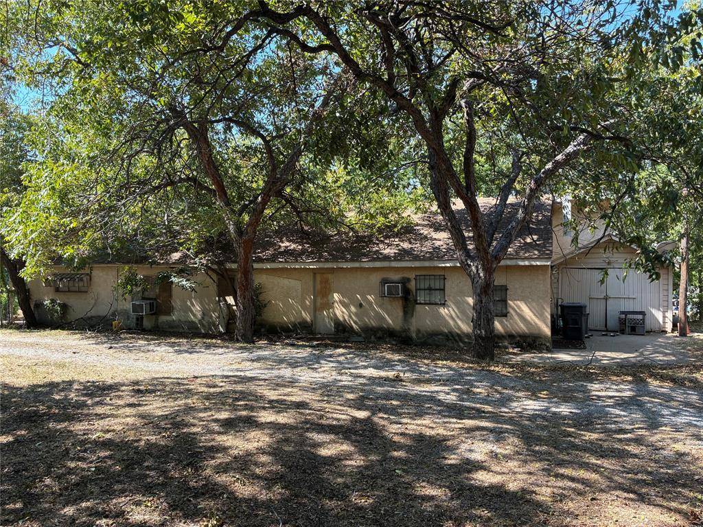 2307 Knight Street, Dallas, TX 75219