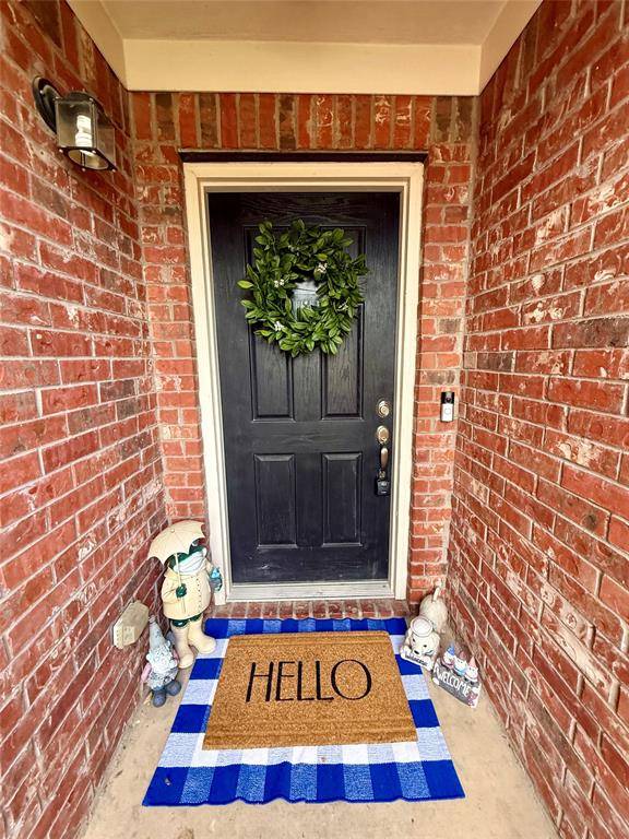 5004 Mountain Valley Court, Fort Worth, TX 76123
