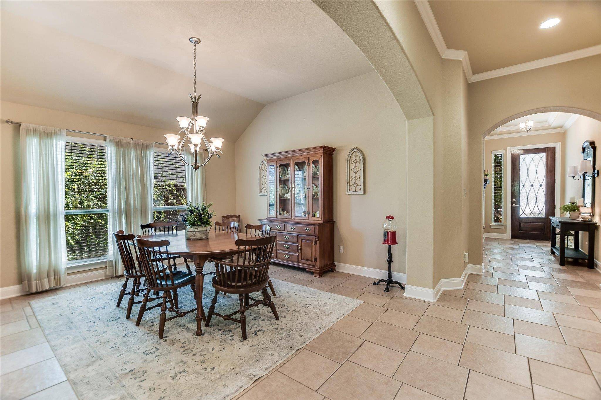 292 Swallowtail DR, Austin, TX 78737