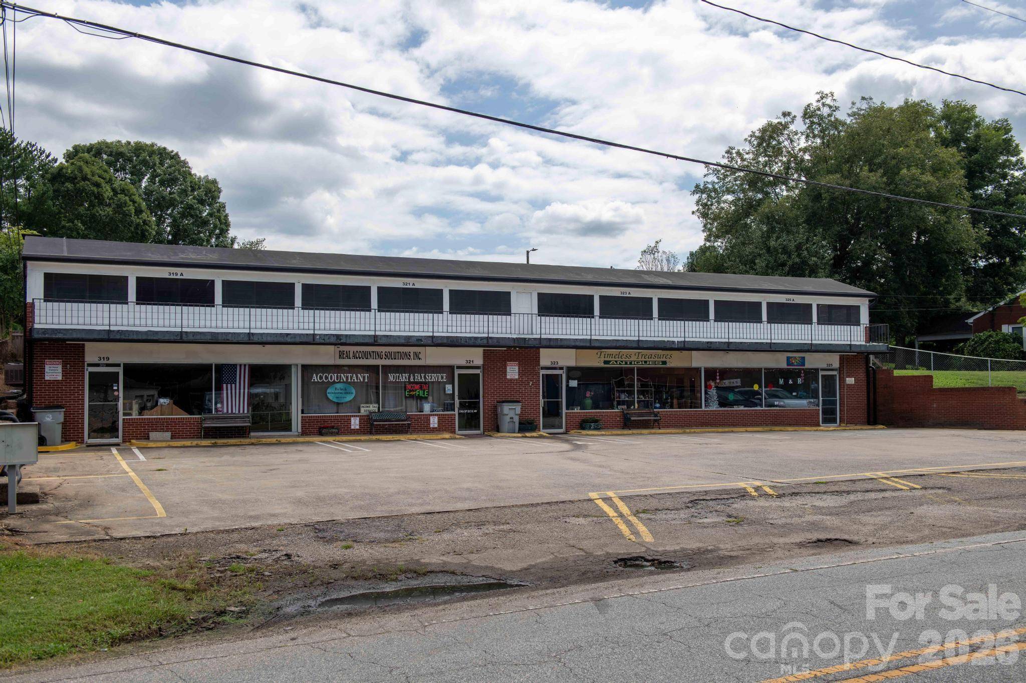 319 Connelly Springs RD SW, Lenoir, NC 28645