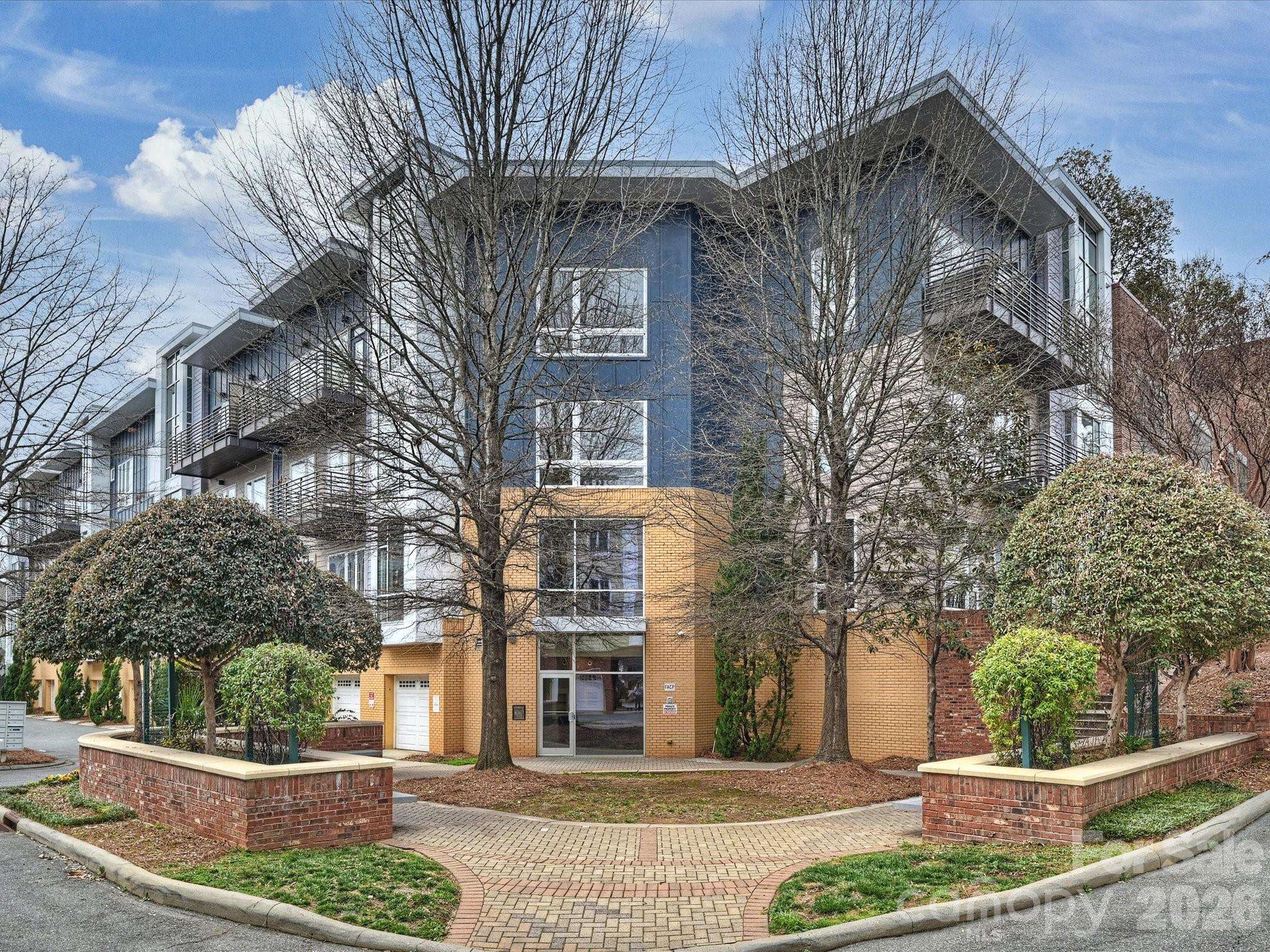 2200 Lyndhurst AVE #102, Charlotte, NC 28203