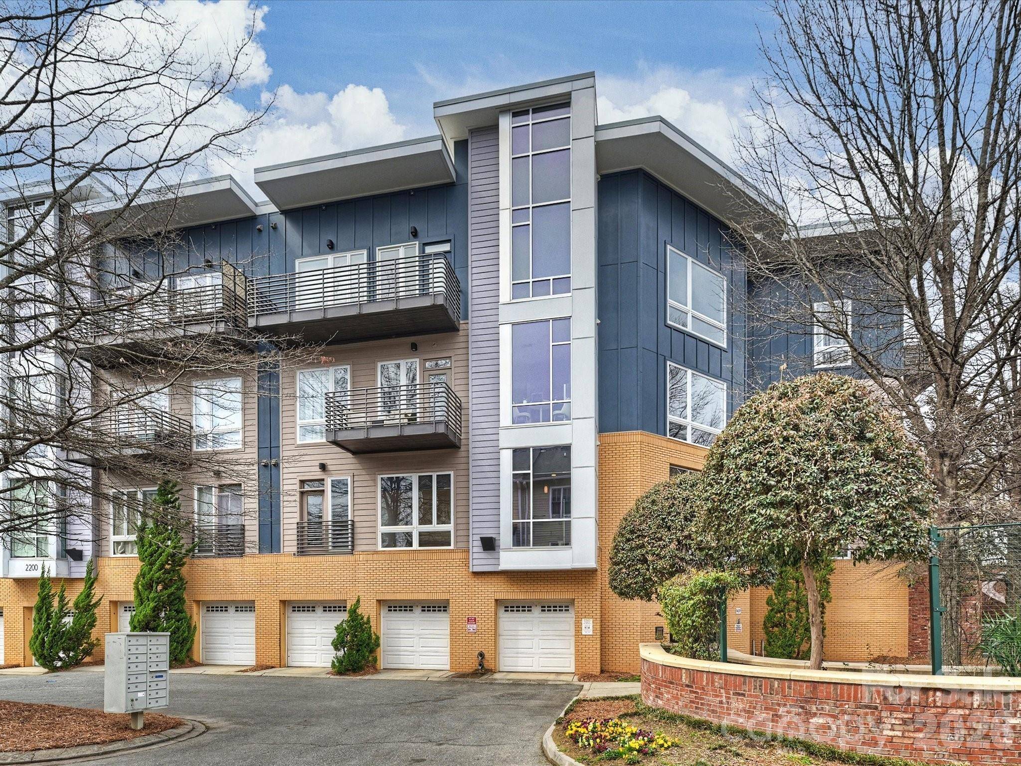 2200 Lyndhurst AVE #102, Charlotte, NC 28203