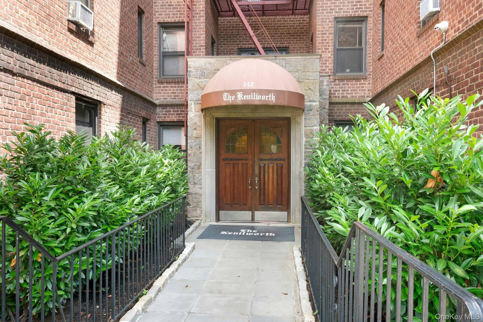142 Garth RD #2S, Scarsdale, NY 10583
