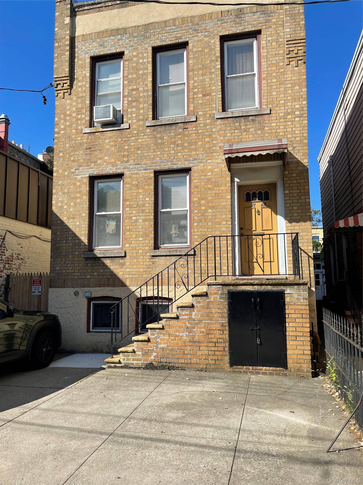 7162 68th PL, Ridgewood, NY 11385