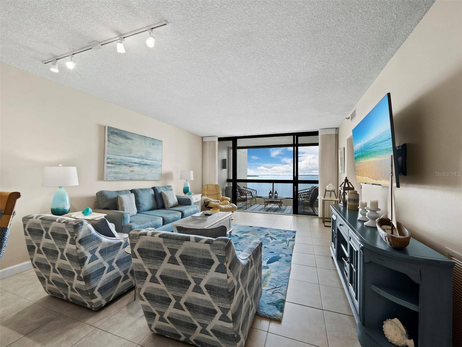 2020 HARBOURSIDE DR #442, Longboat Key, FL 34228