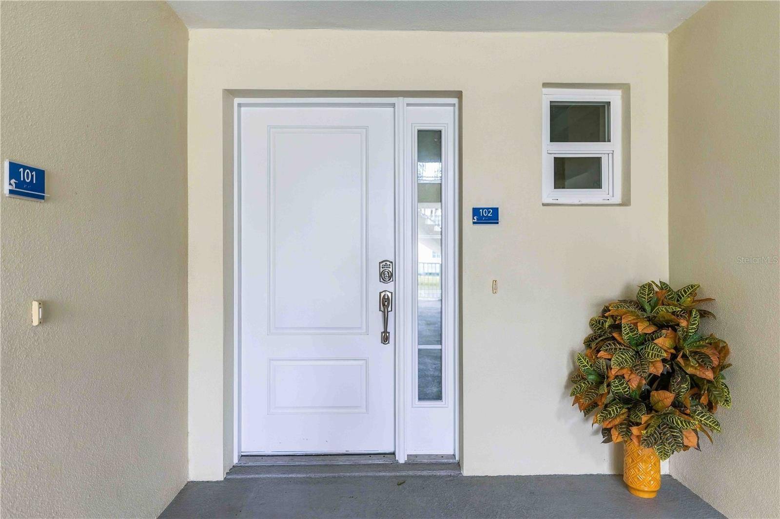 7820 34TH AVE W #102, Bradenton, FL 34209