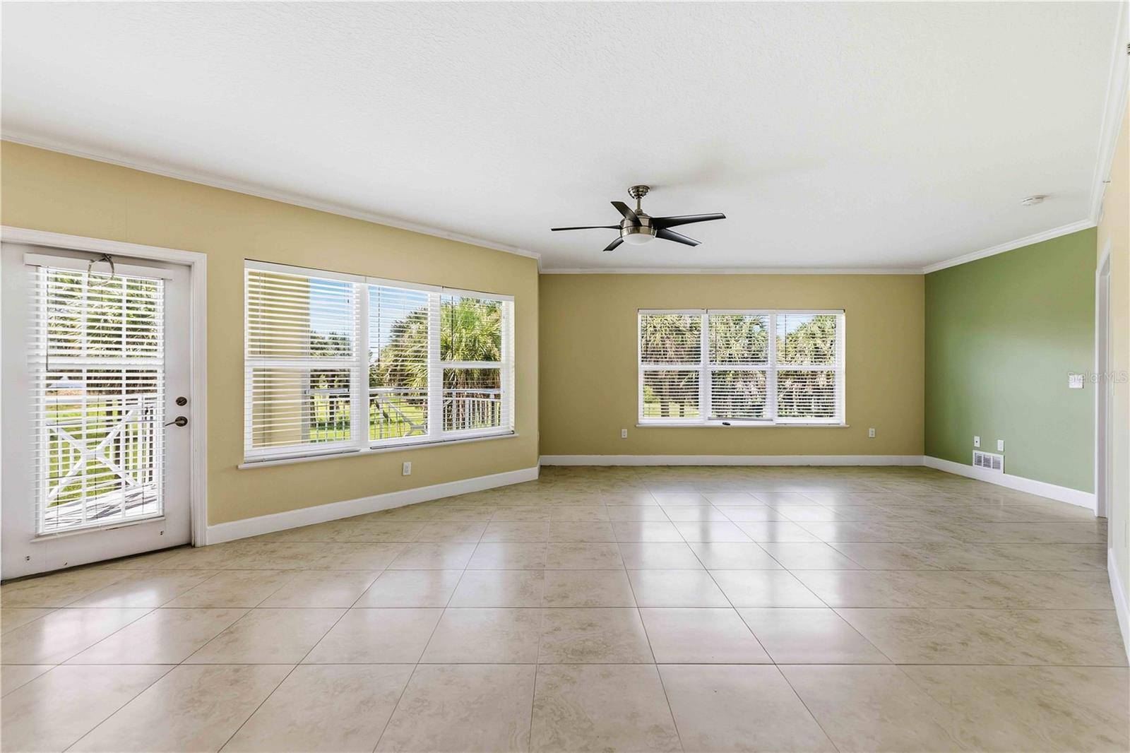 7820 34TH AVE W #102, Bradenton, FL 34209